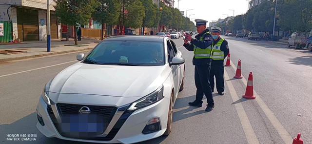 道县交警“四项”举措圆满完成2023年春节假期交通安保工作
